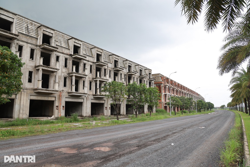 Bất động sản tăng giá: Người có nhà càng giàu, người chưa có càng khó - 1