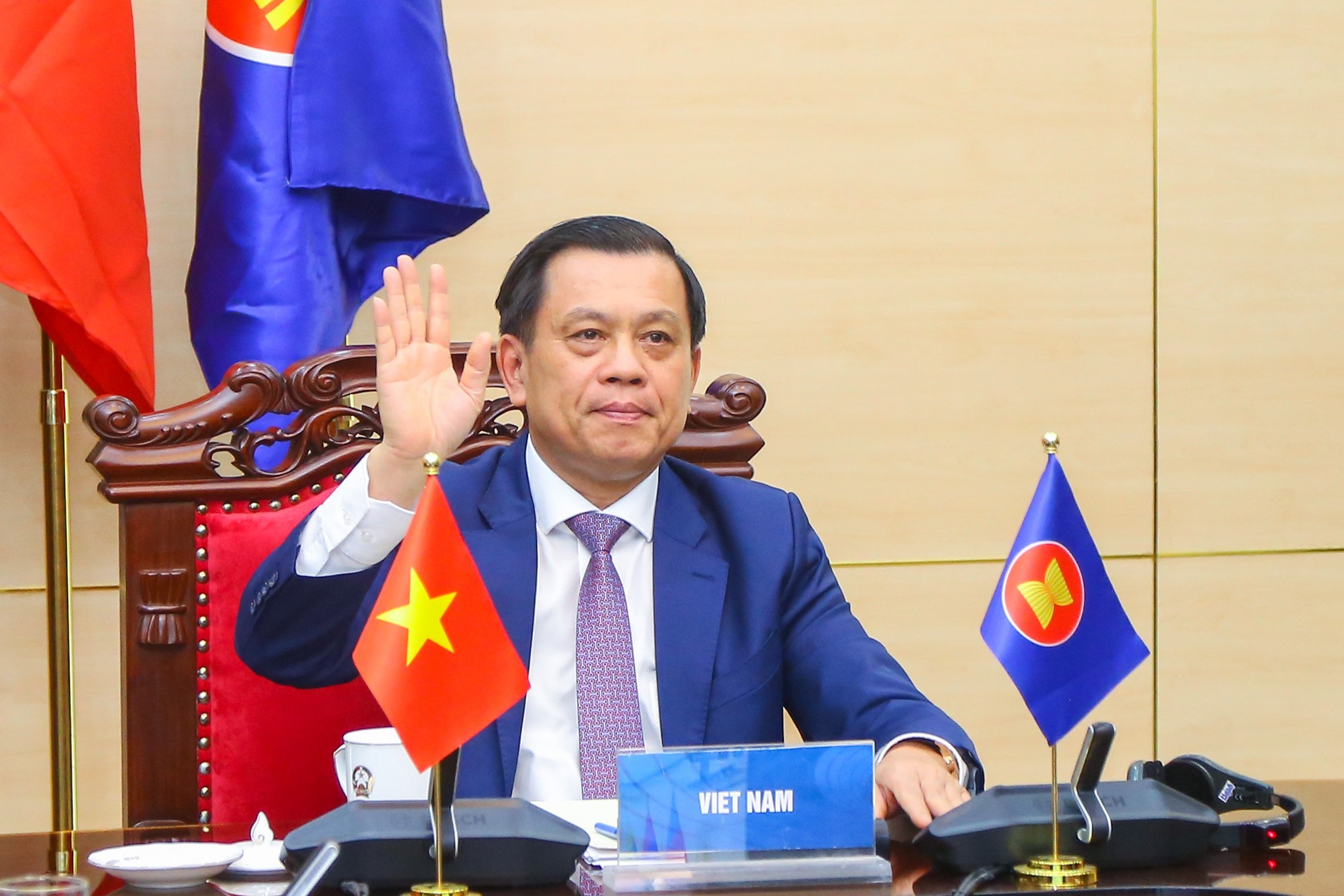 ទំនាក់ទំនងធានារ៉ាប់រងសង្គមជាមួយពលករចំណាកស្រុកក្នុង៥ប្រទេស - ៤ Liên thông bảo hiểm xã hội với lao động di cư trong 5 nước - 4