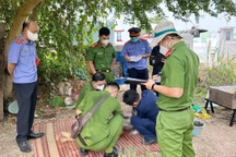 Khai quật tử thi làm rõ cái chết của bé trai 5 tuổi ở An Giang