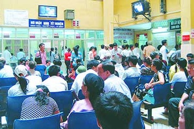 Vừa tăng viện phí, vừa cho bệnh viện tự chủ: Thả gà ra đuổi 