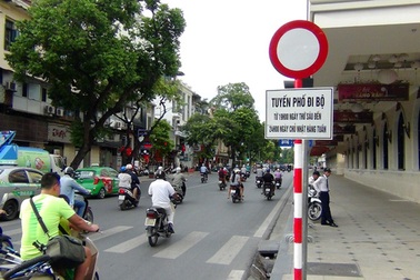 Hà Nội cấm ô tô hoạt động hàng loạt tuyến phố quanh Hồ Gươm