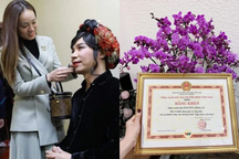 NSND Công Lý nhận bằng khen "Gặp nhau cuối năm" và lời xúc động của bà xã