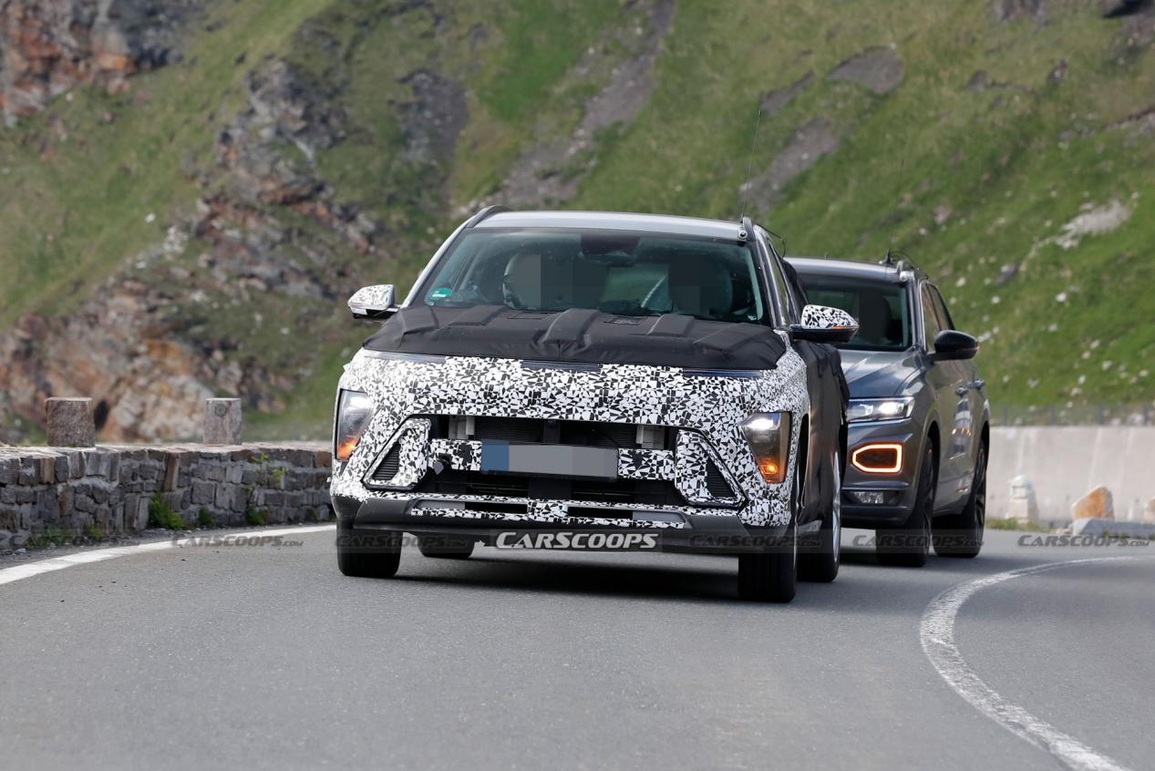 Hyundai Kona 2024 hé lộ thiết kế táo bạo nhưng khó về Việt Nam - 3 Hyundai Kona 2024 hé lộ thiết kế táo bạo nhưng khó về Việt Nam - 3