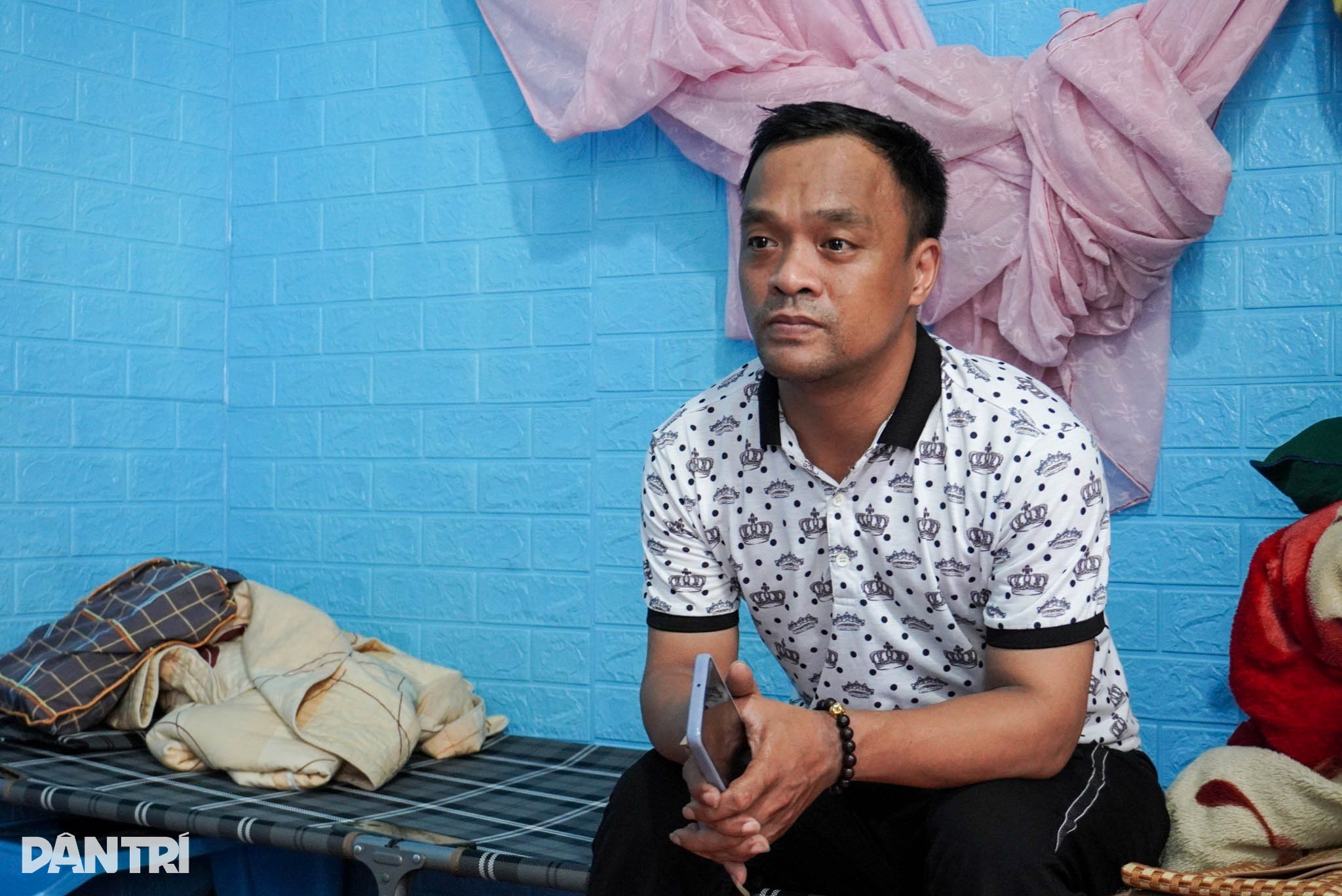 អ្នកគ្រប់គ្រងមិននឹកស្មានថាមុខតំណែងគ្រប់គ្រងរបស់គាត់ក៏ត្រូវកាត់ដែរ ធ្វើឱ្យបាត់បង់ប្រាក់ខែជាងពាក់កណ្ដាល - ២ Quản đốc không ngờ vị trí quản lý cũng bị cắt việc, mất quá nửa lương - 2