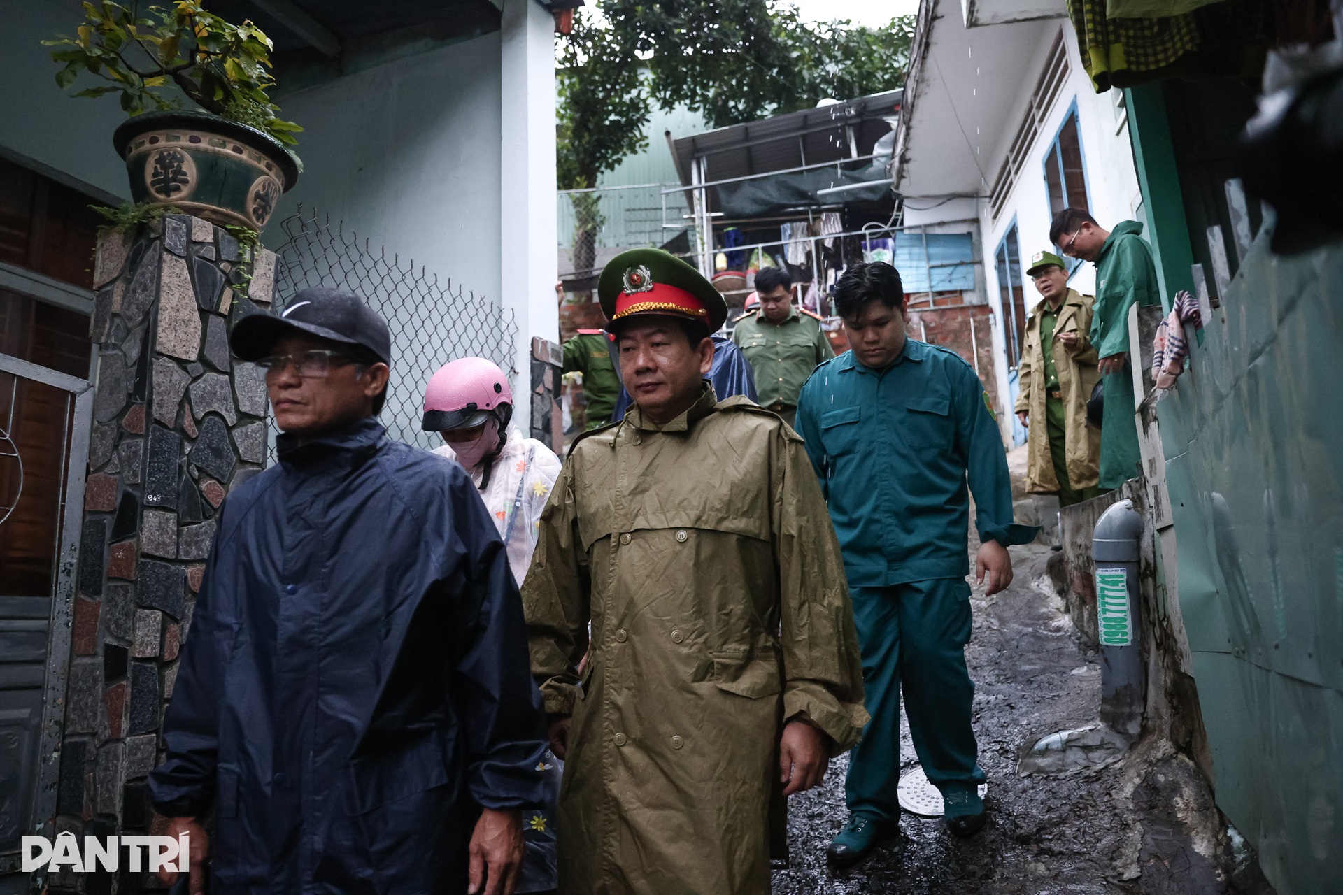 Cơn bão chưa đến nhưng lòng người mẹ miền Trung đã nổi sóng lo âu - 5 Cơn bão chưa đến nhưng lòng người mẹ miền Trung đã nổi sóng lo âu - 5