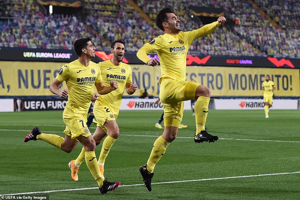 Arsenal gục ngã trước Villarreal trong trận cầu mưa thẻ phạt - 2 Arsenal gục ngã trước Villarreal trong trận cầu mưa thẻ phạt - 2