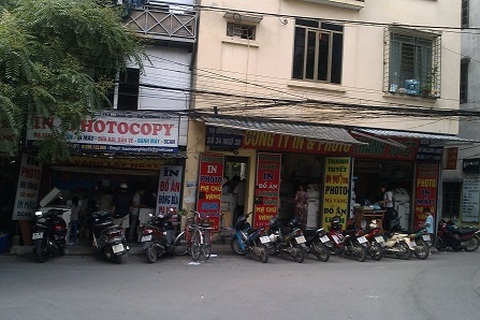 Hà Nội: “Có mấy người mua phao thi đâu”