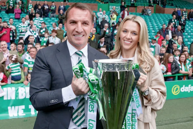 Huyền thoại bóng đá và những mối tình vượt qua giới hạn về tuổi tác