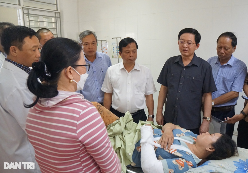 Vụ sập tường khiến 5 người tử vong: Đề nghị khởi tố vụ án - 4 Vụ sập tường khiến 5 người tử vong: Đề nghị khởi tố vụ án - 4