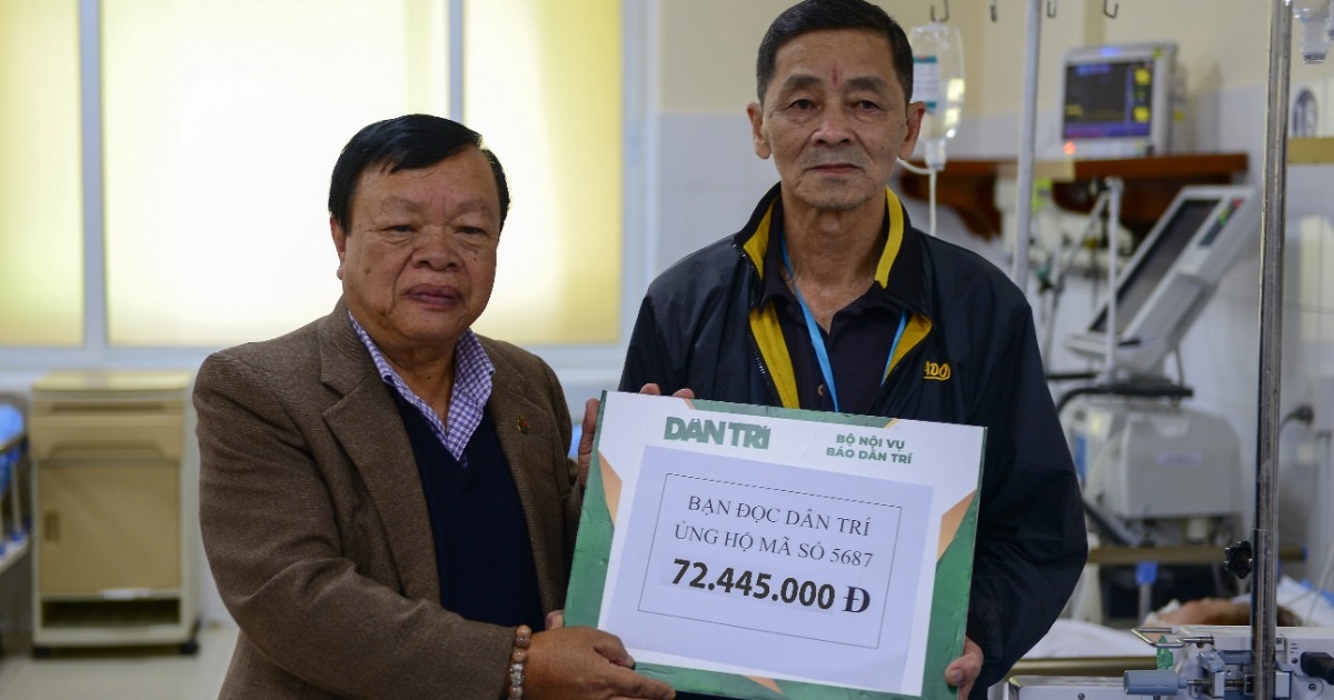 Bạn đọc hỗ trợ người chồng chăm vợ liệt giường ở Lâm Đồng gần 90 triệu đồng