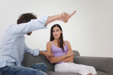 Chuyên gia bày cách “trị” chồng ích kỷ