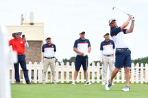 Hơn 100 golfer dự giải golf lần đầu được tổ chức ở Việt Nam