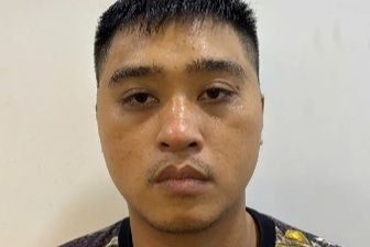 Công an Hà Nội tìm 2 cô gái bị hành hung tại quán ăn trên phố