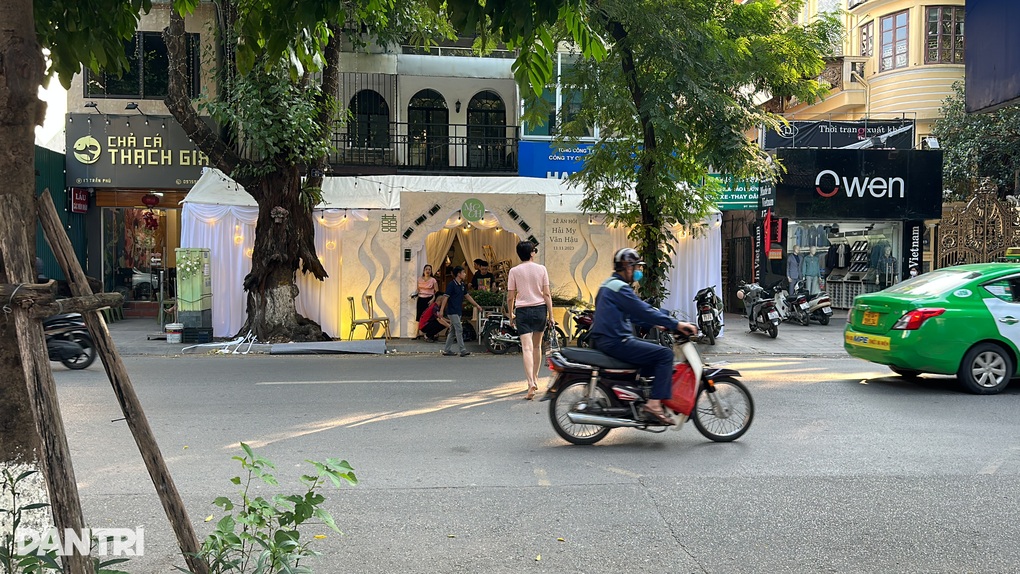 Hàng xóm nhà Doãn Hải My: Đoàn Văn Hậu ngoài đời đẹp trai, ngoan lắm - 2