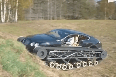 "Phá" Bentley làm xe tăng bánh xích - Khi nhà giàu chơi xe