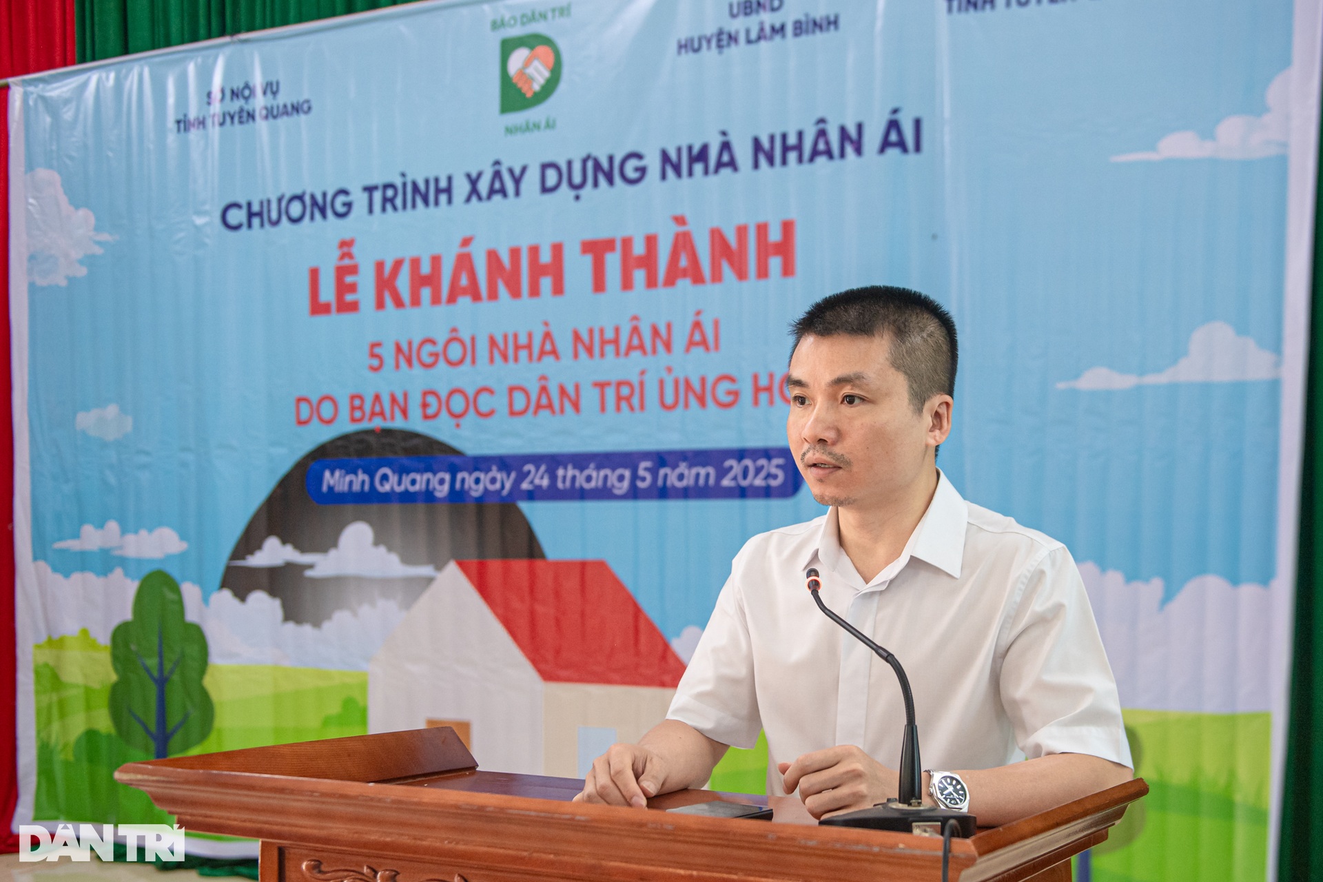 Báo Dân trí khánh thành 5 ngôi nhà Nhân ái tại Tuyên Quang - 4 Báo Dân trí khánh thành 5 ngôi nhà Nhân ái tại Tuyên Quang - 4