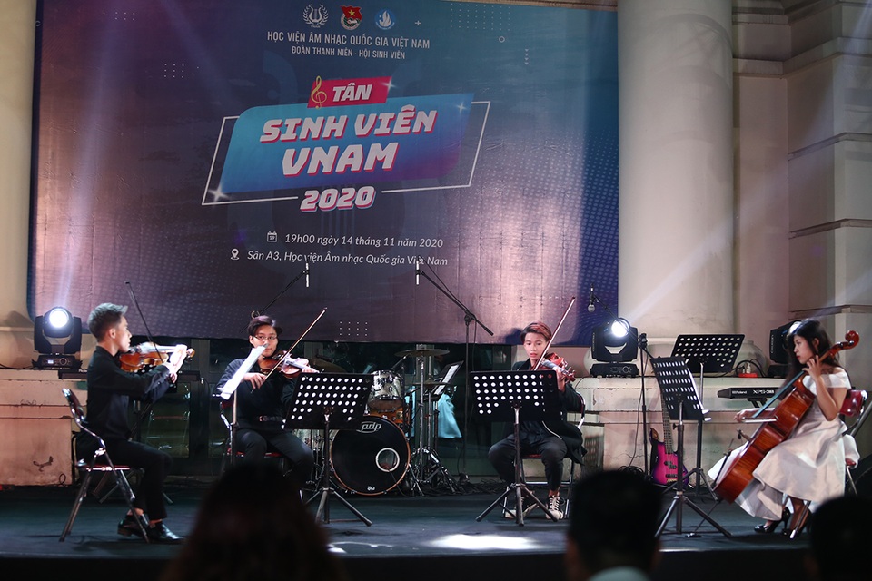 Dàn “cực phẩm” Nhạc viện hội tụ trong chương trình chào khóa mới - 1 Dàn “cực phẩm” Nhạc viện hội tụ trong chương trình chào khóa mới - 1