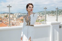 Lưu Đào: Người vợ quốc dân xinh đẹp "lăn lộn" giúp chồng đại gia trả nợ