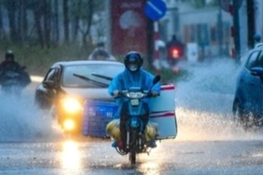 Mưa dông ở miền Bắc gia tăng về đêm