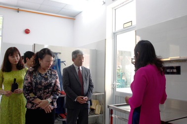 Tham quan học tập mô hình bếp ăn mẫu bán trú tại Lạng Sơn