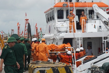 Nửa năm tuyệt vọng ngóng trông 2 thuyền viên vụ chìm tàu chở than