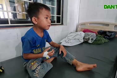 Hơn 100 người có biểu hiện ngộ độc sau khi ăn tiệc đám cưới