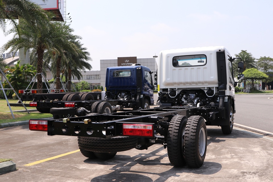 Hyundai Mighty EX8 GT chính thức ra mắt tại Việt Nam - 3 Hyundai Mighty EX8 GT chính thức ra mắt tại Việt Nam - 3