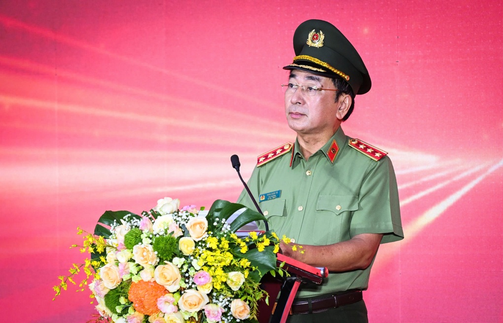Hàng triệu người tham gia chương trình Cùng Việt Nam tiến bước - 2 Hàng triệu người tham gia chương trình Cùng Việt Nam tiến bước - 2