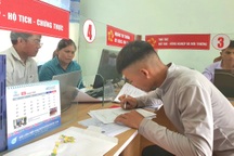 105 sinh viên được phân bổ về xã hỗ trợ thủ tục hành chính