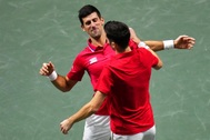 Djokovic tỏa sáng đưa đội tuyển Serbia giành vé vào bán kết Davis Cup
