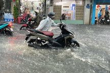 TPHCM tiếp tục có mưa chiều và tối trong 3 ngày tới