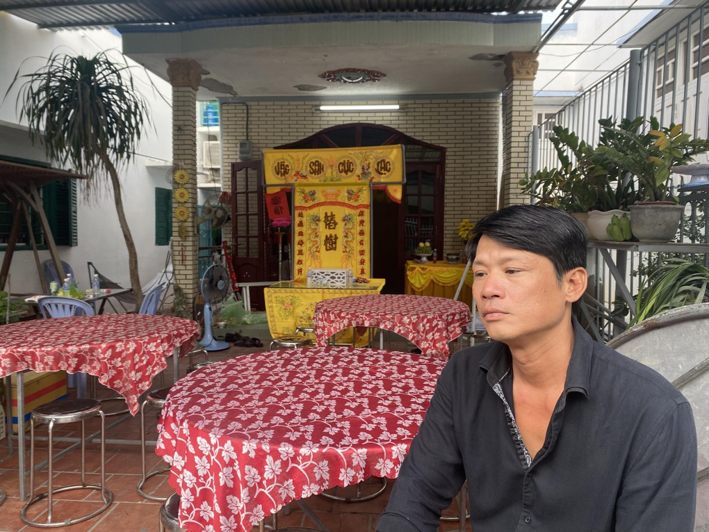 Phút cuối đời của Thương Tín: Chờ hai con về mới chịu “nhắm mắt xuôi tay” - 3 Phút cuối đời của Thương Tín: Chờ hai con về mới chịu “nhắm mắt xuôi tay” - 3