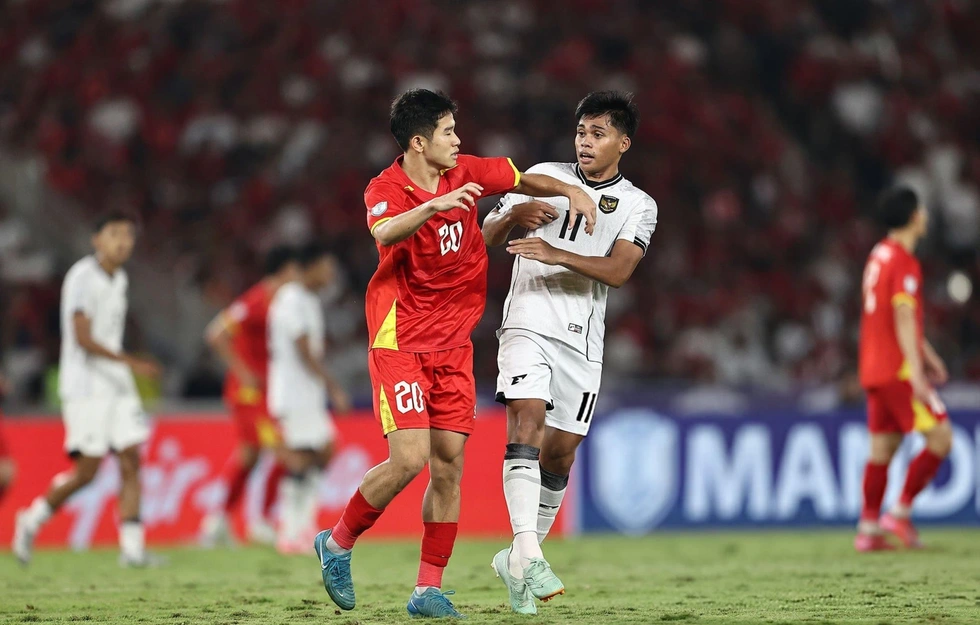 HLV Hoàng Anh Tuấn: “Bóng đá Indonesia không mạnh ở lứa tuổi U23”