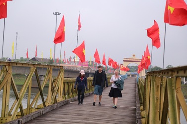 Thiếu ngân sách trả lương, nhiều viên chức, lao động phải nghỉ việc