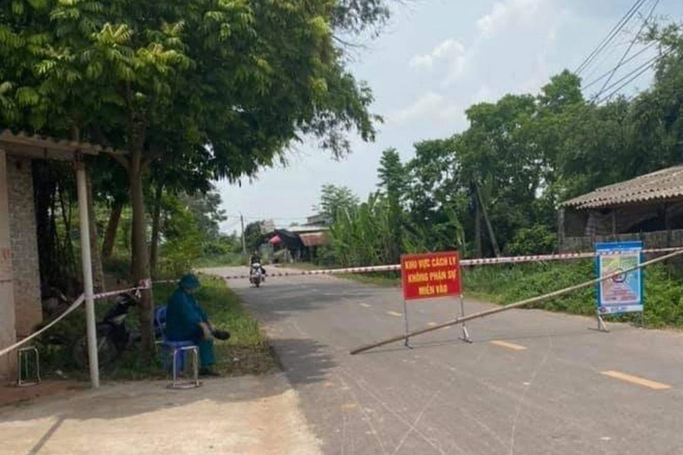 Bắc Giang: Thêm 5 ca dương tính liên quan đến F0 đi giao lưu bóng đá - 1 Bắc Giang: Thêm 5 ca dương tính liên quan đến F0 đi giao lưu bóng đá - 1