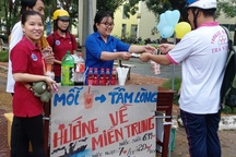 Trường ĐH đầu tiên ở miền Tây giảm học phí cho sinh viên miền Trung