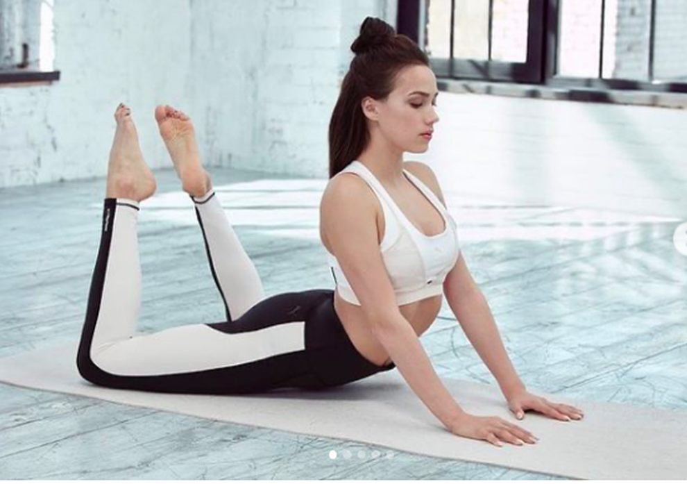 Những mỹ nhân trượt băng nghệ thuật đầy nóng bỏng, quyến rũ - 3