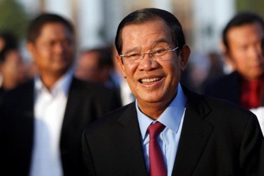 Thủ tướng Vương quốc Campuchia bắt đầu thăm chính thức Việt Nam