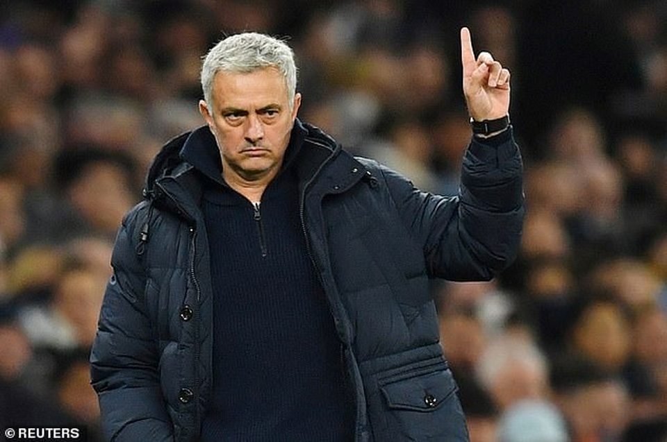 HLV Jose Mourinho dẫn dắt AS Roma mùa giải tới - 2 HLV Jose Mourinho dẫn dắt AS Roma mùa giải tới - 2