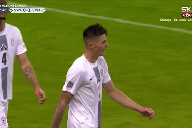 Benjamin Sesko tái hiện siêu phẩm của Van Basten ở Nations League