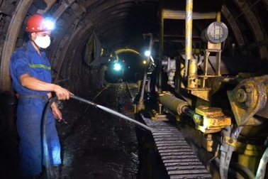 Quảng Ninh: Thưởng Tết Âm lịch mức cao nhất đạt 235 triệu đồng