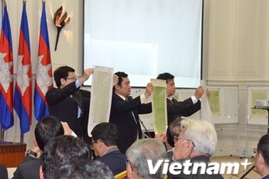 Bản đồ Campuchia dùng phân giới đồng nhất bản đồ mượn của Pháp