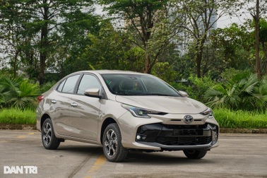 Toyota Vios "lội ngược dòng" doanh số tháng 6, nhưng vẫn cách xa Accent