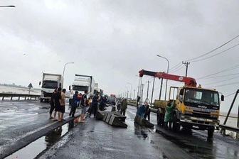 Điều phối giao thông qua hầm Đèo Cả bảo đảm an toàn trong mùa mưa lũ