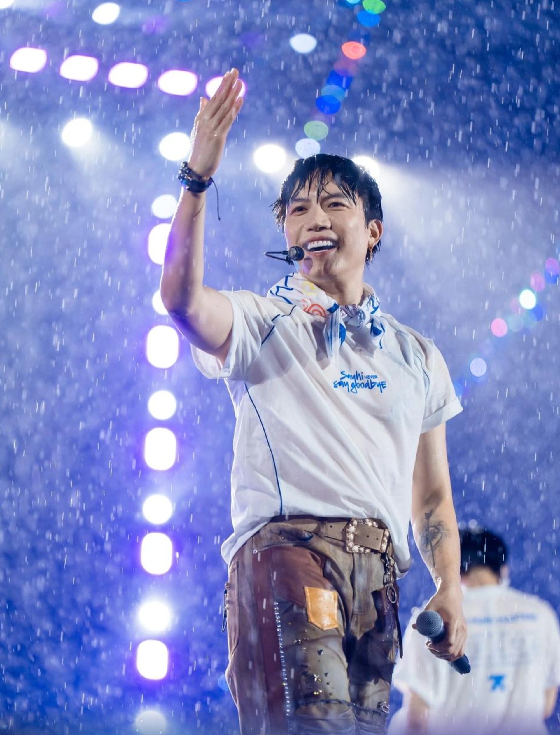 Những khoảnh khắc ấn tượng trong đêm nhạc Anh trai say hi ở Hà Nội - 9 Những khoảnh khắc ấn tượng trong đêm nhạc Anh trai say hi ở Hà Nội - 9