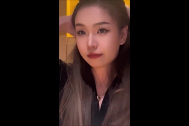 Cô gái tính chơi khăm bạn và cái kết "gậy ông đập lưng ông"