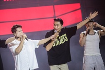 Gia tộc Anh tài sôi nổi tổng duyệt cho "Tôi! Người Việt Nam" tối nay