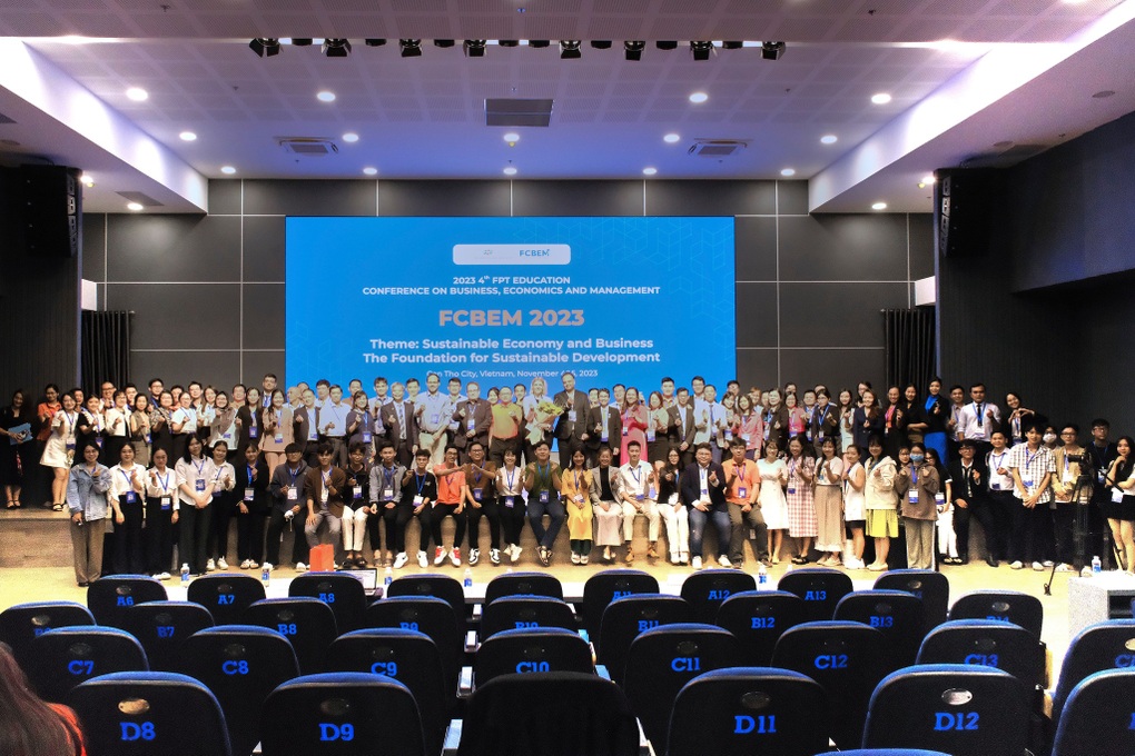 Bốn giáo sư kinh tế hàng đầu thế giới là diễn giả tại hội thảo FCBEM 2024 - 2 Bốn giáo sư kinh tế hàng đầu thế giới là diễn giả tại hội thảo FCBEM 2024 - 2