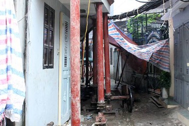 Sẽ phá dỡ phần công trình xây không phép gây lún nghiêng nhà