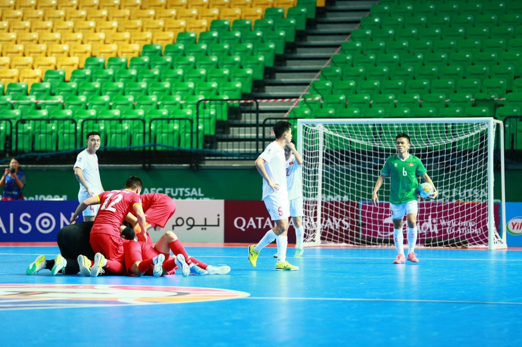 HLV Giustozzi: Sai lầm khiến tuyển futsal Việt Nam mất vé World Cup - 2 HLV Giustozzi: Sai lầm khiến tuyển futsal Việt Nam mất vé World Cup - 2
